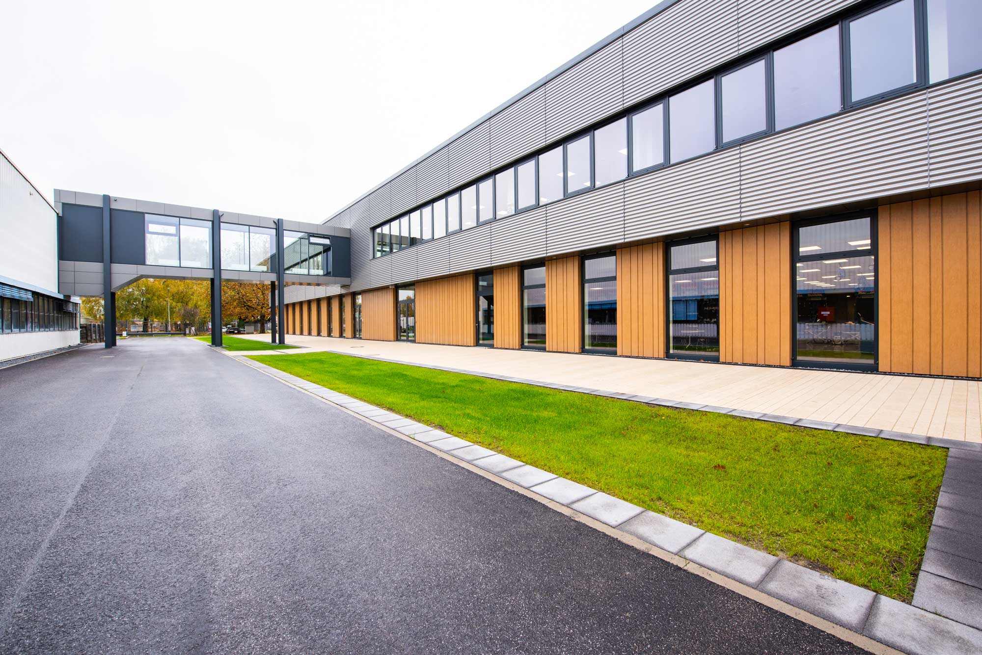 Makita Engineering Canteen & Training Center, Germany - TAKENAKA EUROPE GmbH